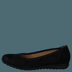 7262047 Black