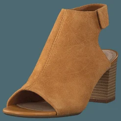 Deva Bell Tan