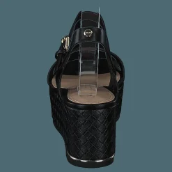 Eloiniel Black