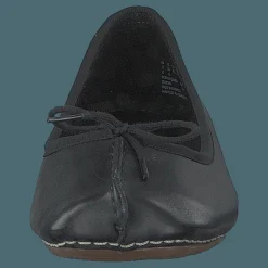 Freckle Ice Black Leather