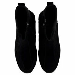 Romina Studs Black
