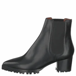 Sable Tractor Black