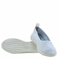 Sanya White