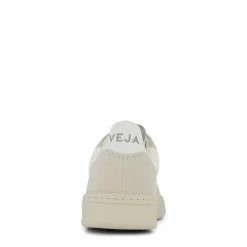 V-10 White Natural Pierre